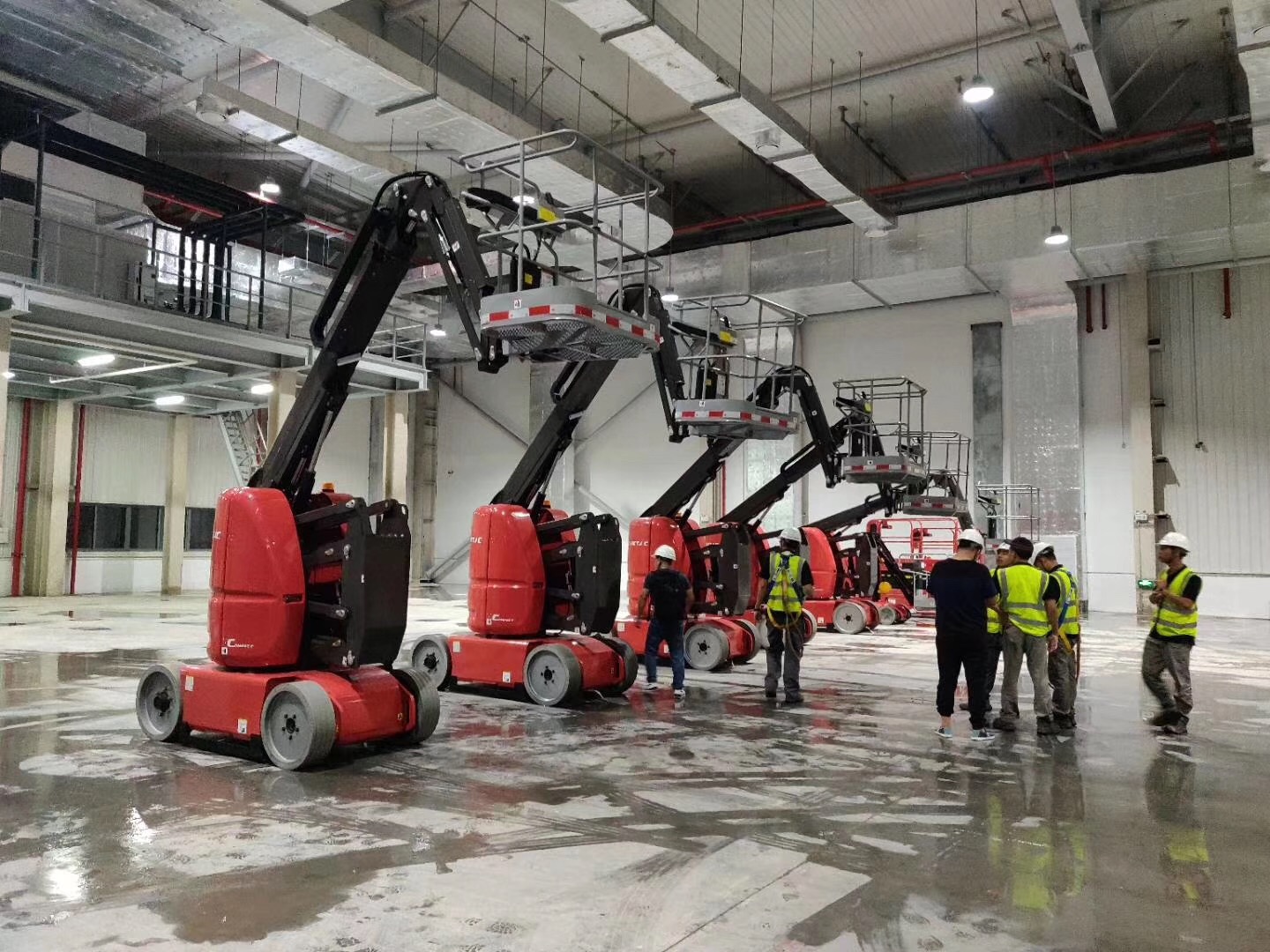 MG十大电子游戏网址对高空作业平台保养和维护的一些建议(图1) MG十大电子游戏网址对高空作业平台保养和维护的一些建议(图1)